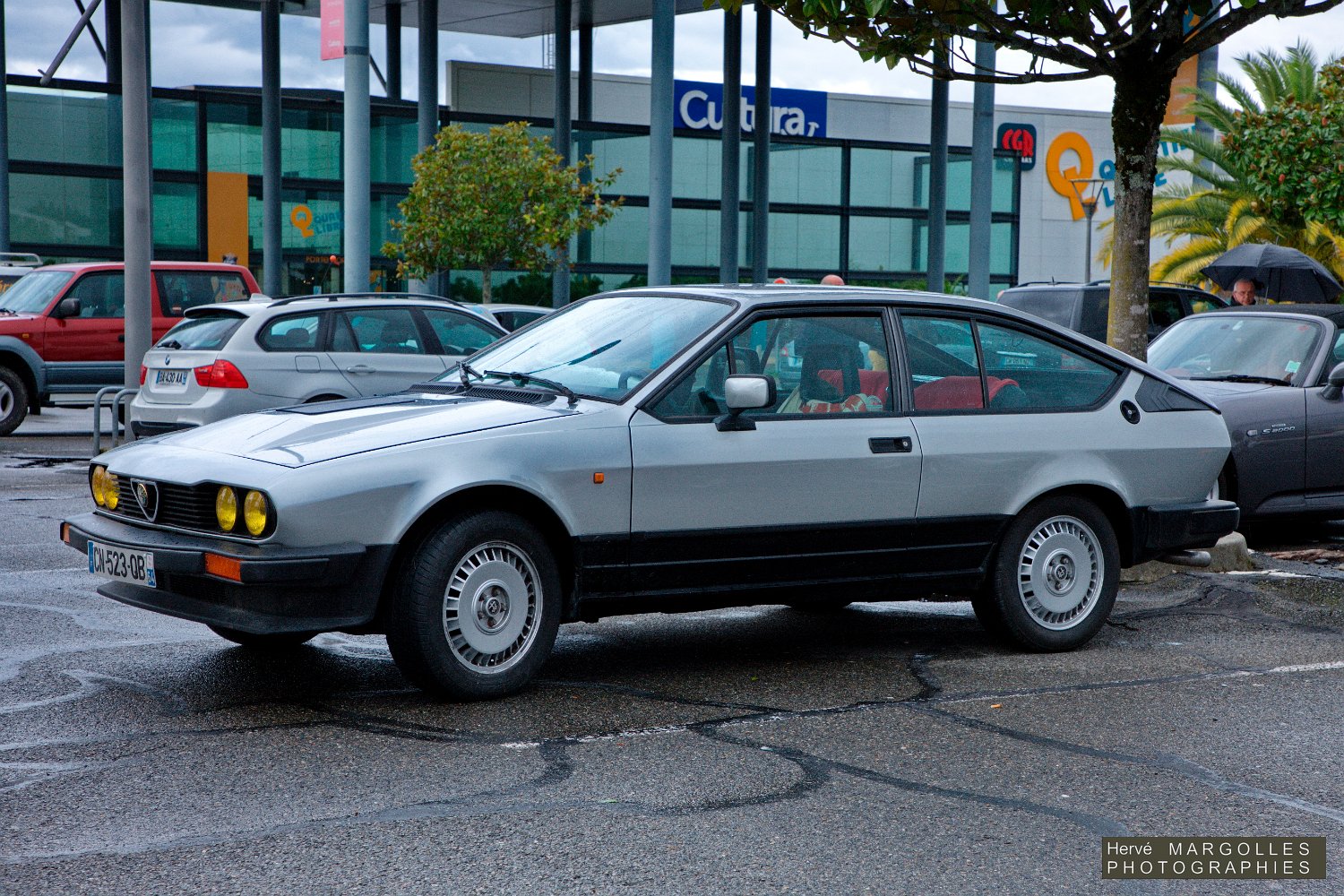 Alfa Romeo-GTV-01.jpg